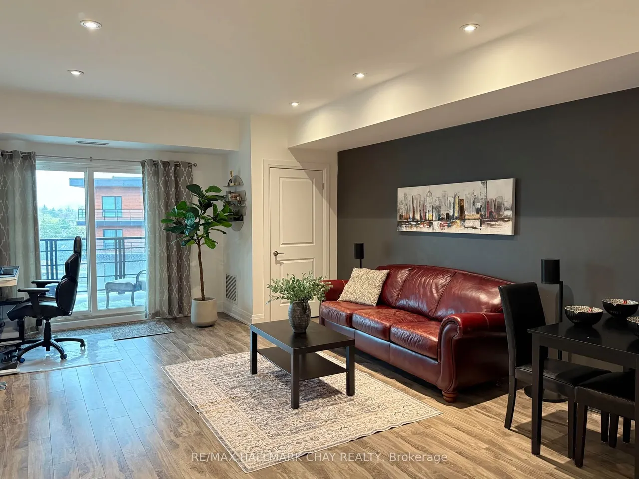 302 Essa Road 505, Barrie, ON L9J 0H3
