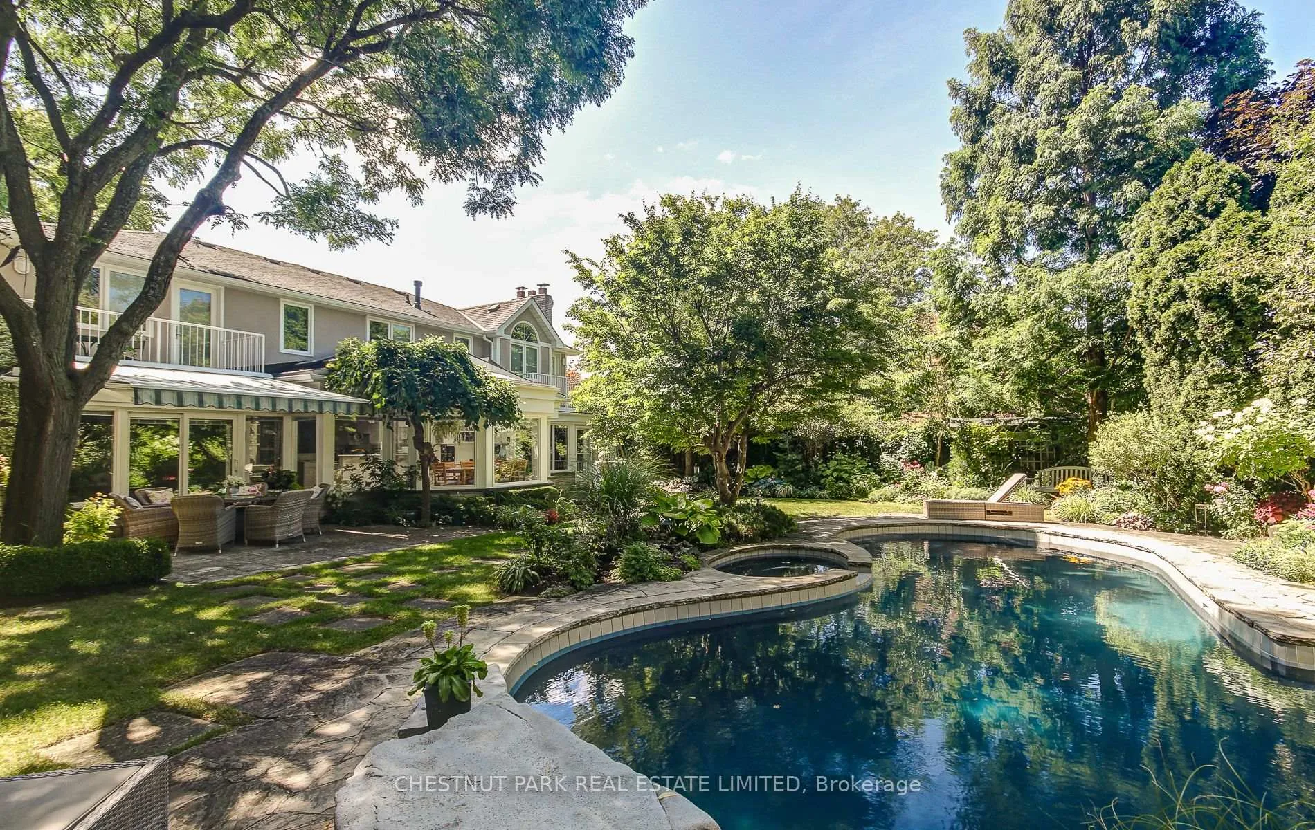 4 Cheltenham Court, Brampton, ON L6W 1J3