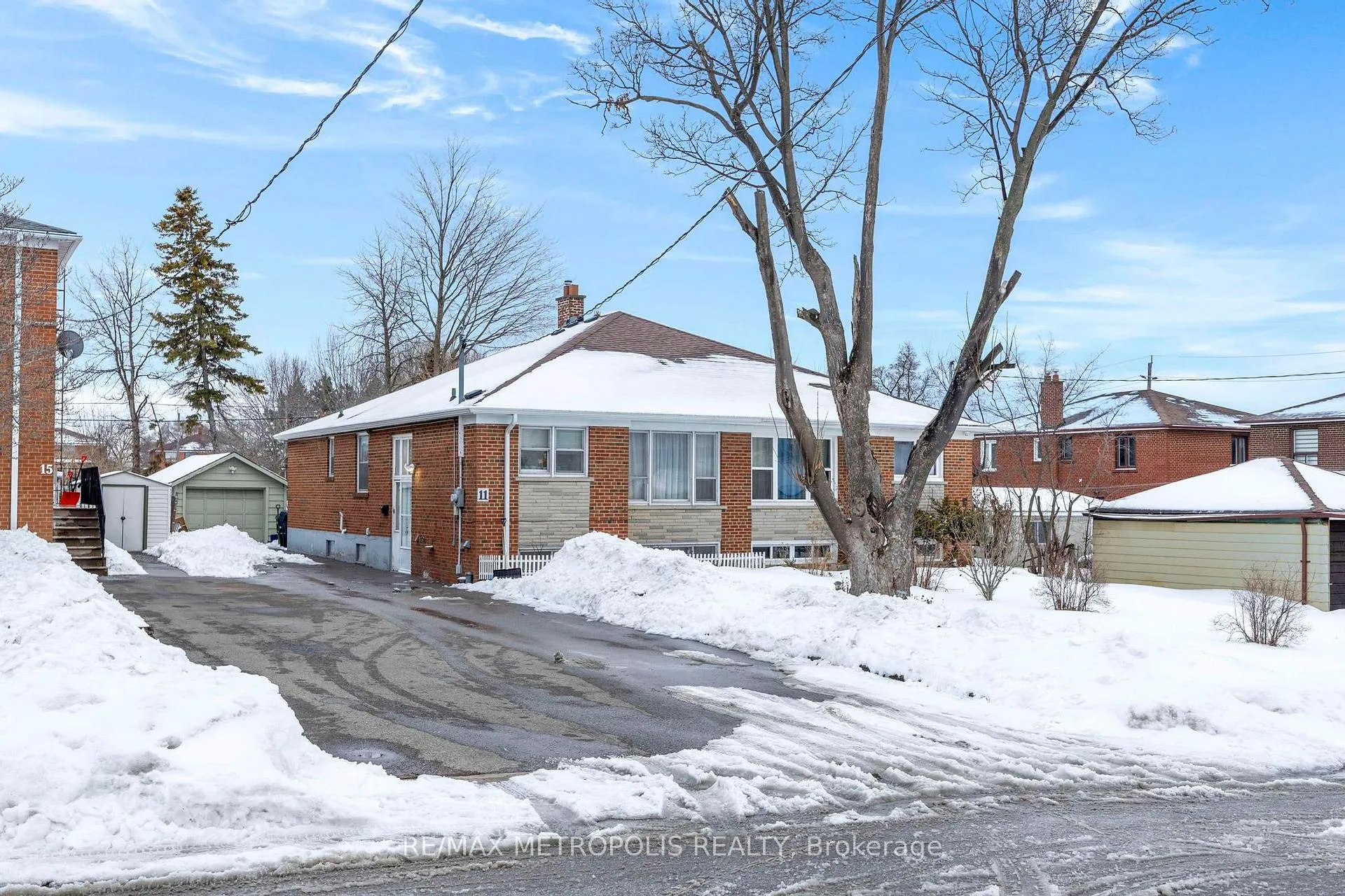11 Rambler Place, Toronto, ON M3L 1N6