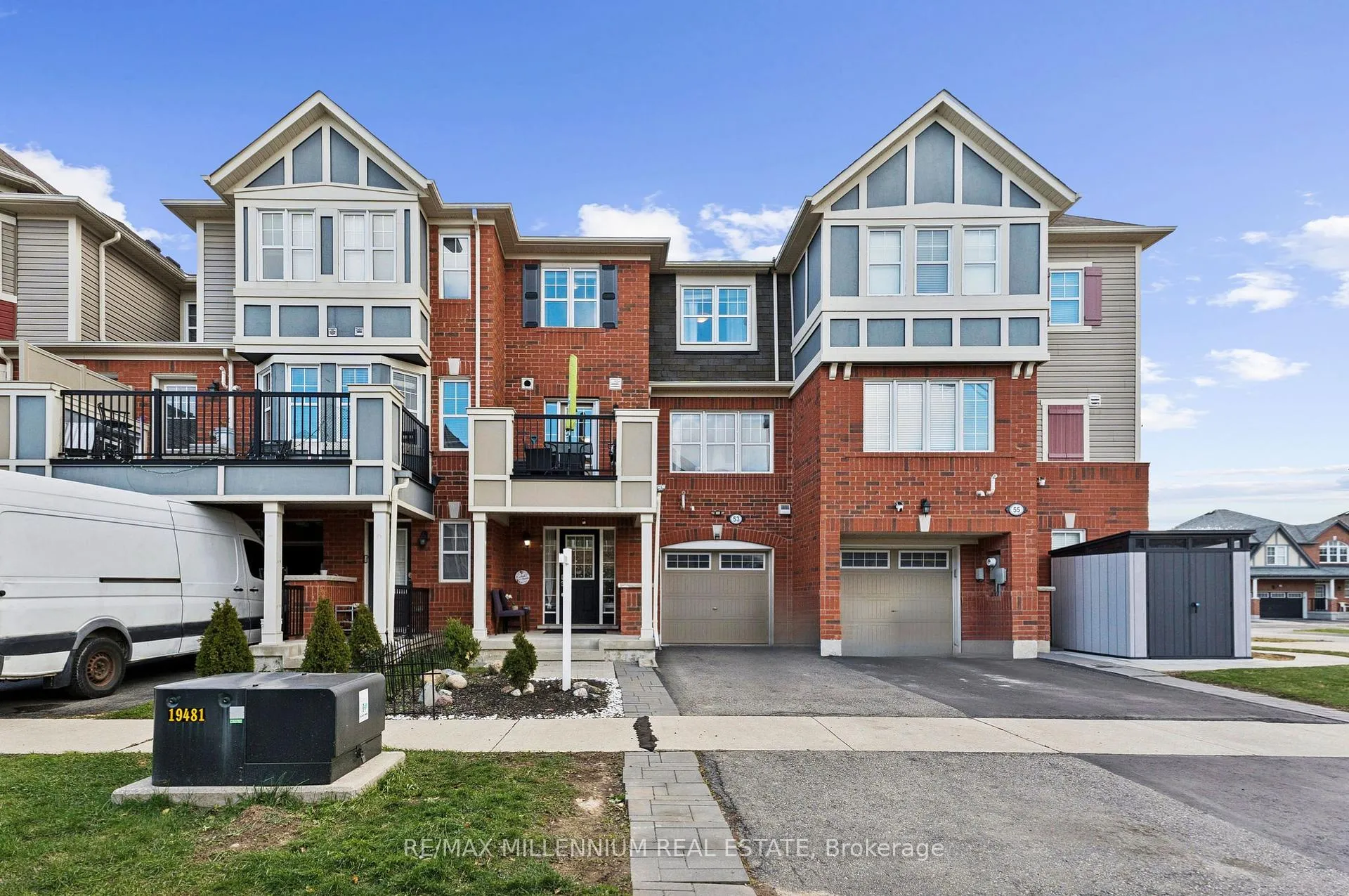 53 Colonel Frank Ching Crescent N, Brampton, ON L6Y 5W5