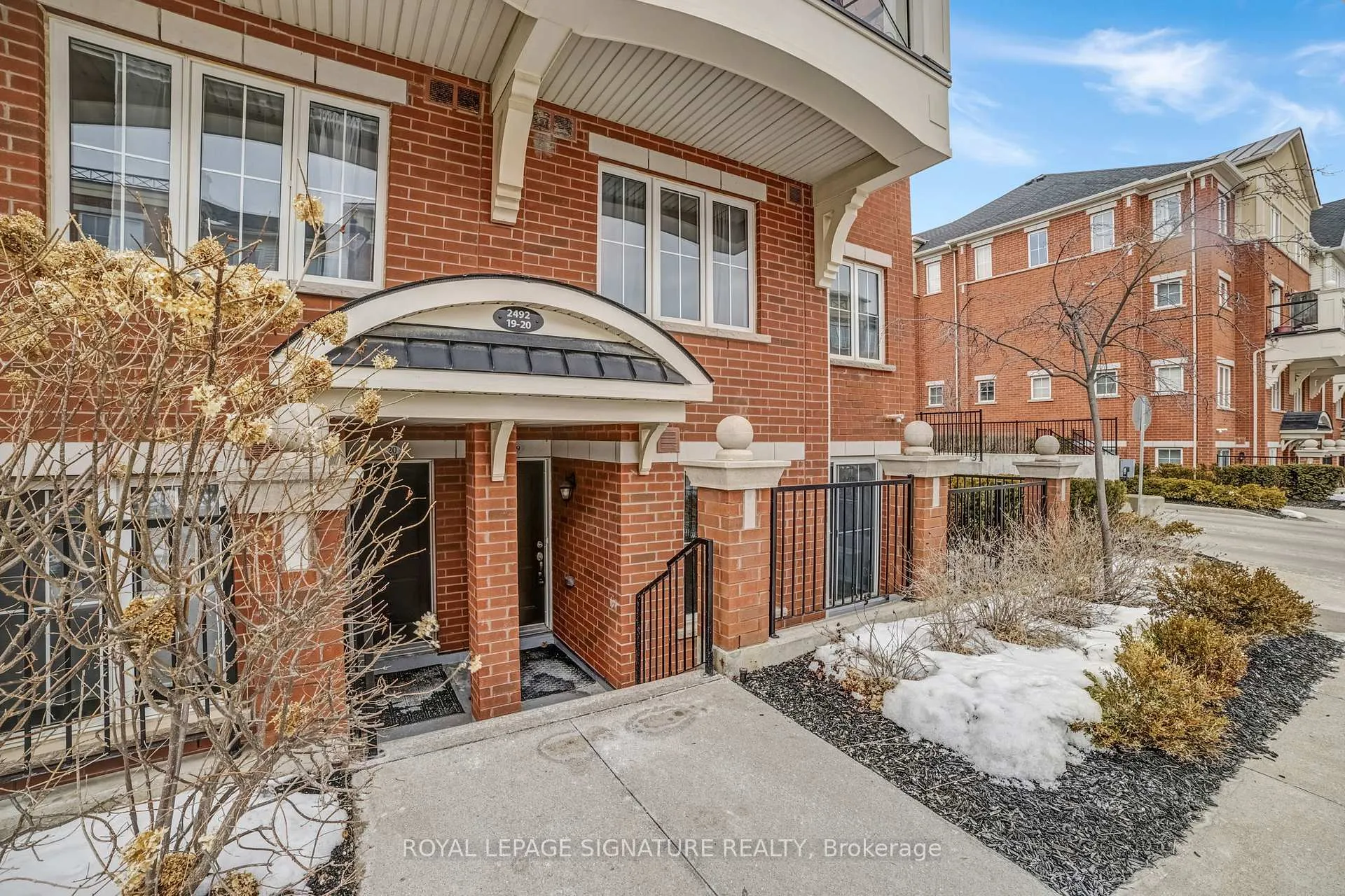 2492 Post Road 19, Oakville, ON L6H 0G6