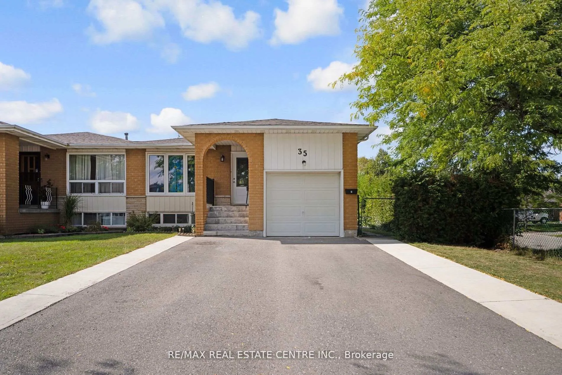 35 Madison Street, Brampton, ON L6S 3C4