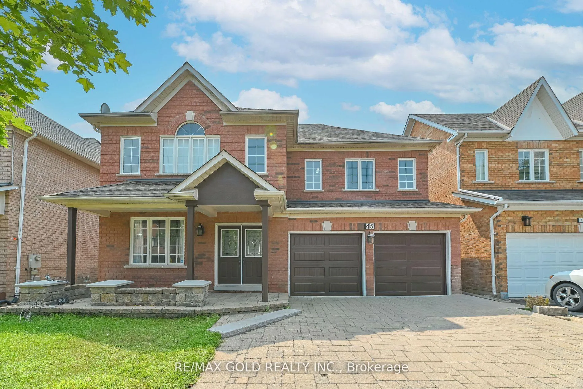 45 Treeline Boulevard, Brampton, ON L6P 1E4