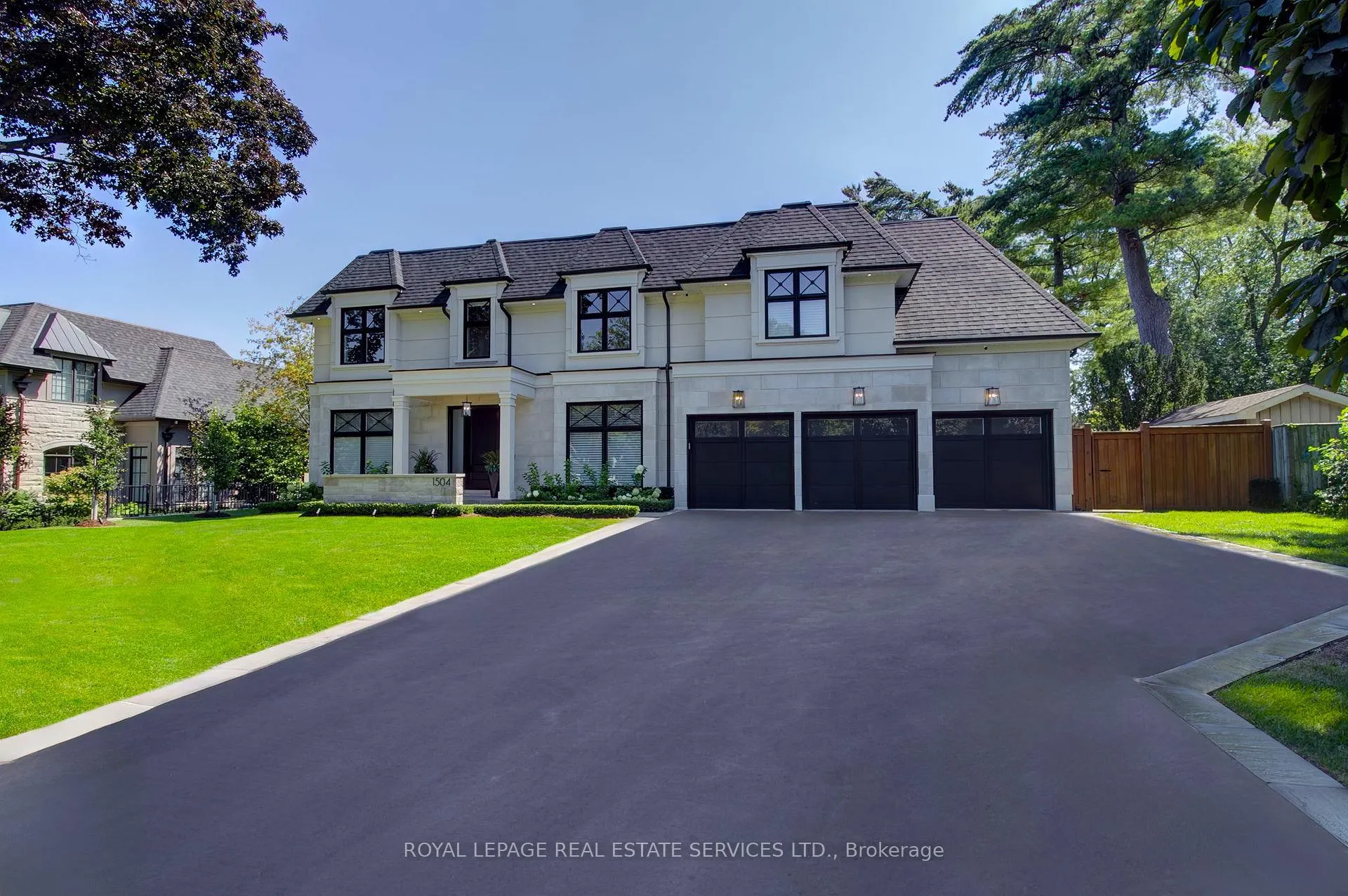 1504 Warren Drive, Oakville, ON L6J 1W8