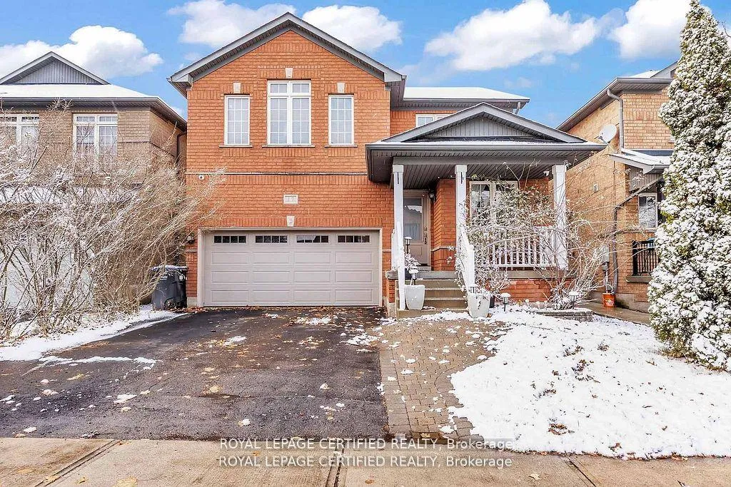 17 Chestermere Crescent, Brampton, ON L7A 2E8