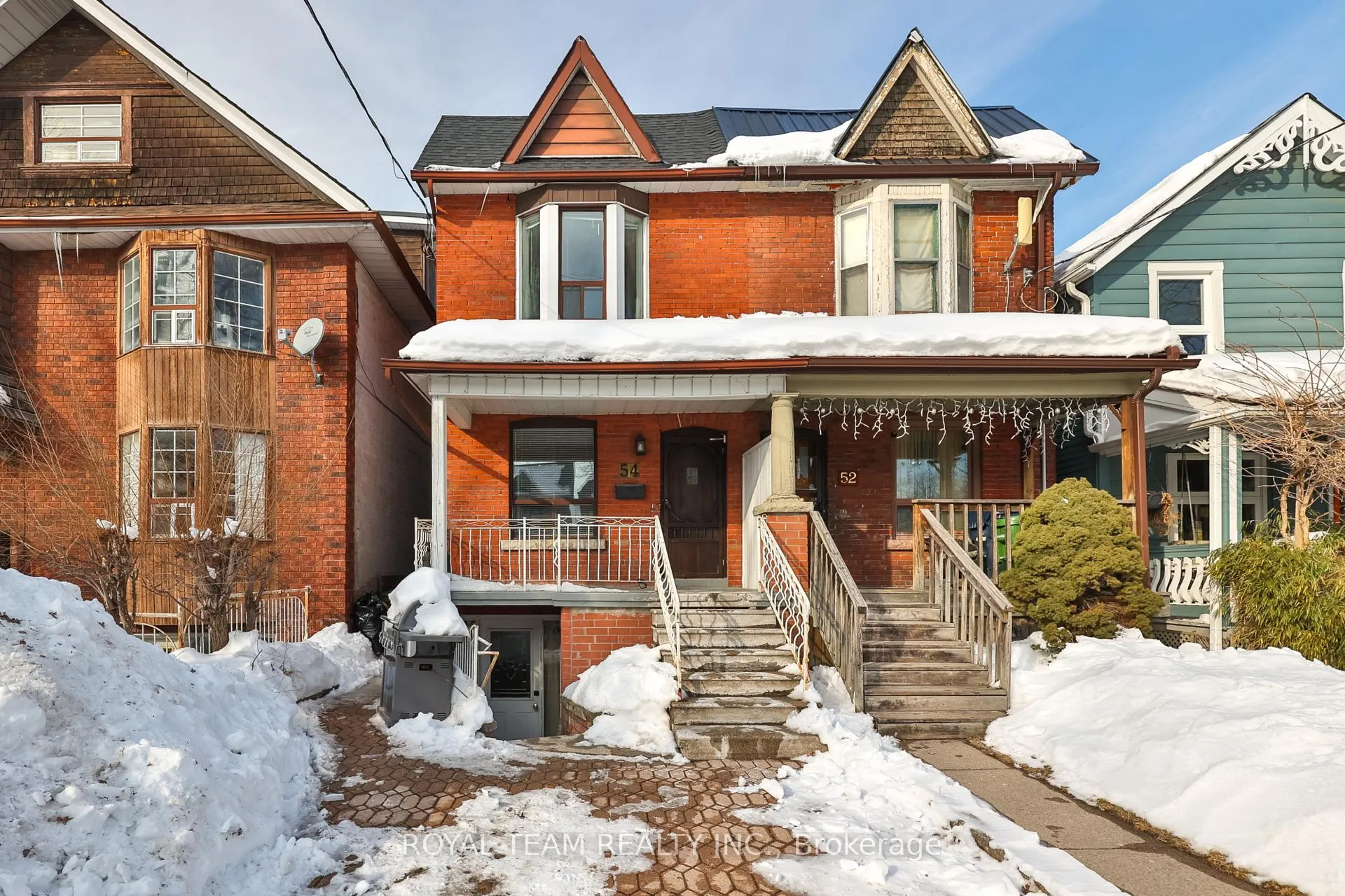 54 Maher Avenue, Toronto W02, ON M6P 1G6