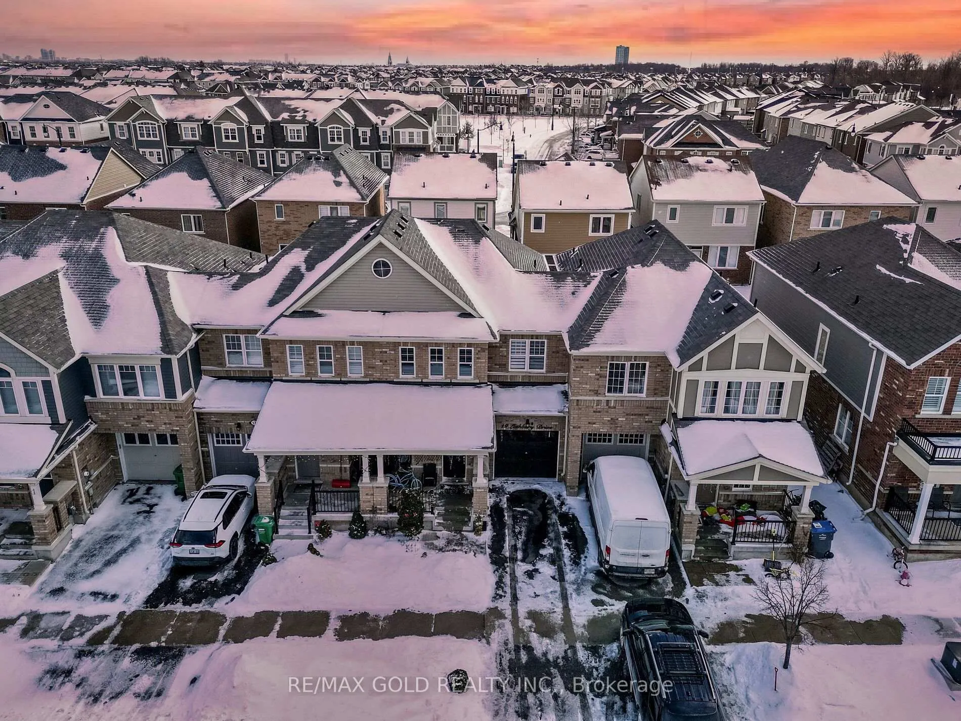 19 Lothbury Drive, Brampton, ON L7A 4G7