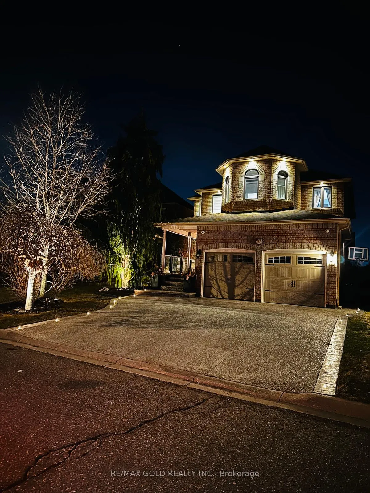 36 Ash Court, Brampton, ON L7A 1L5