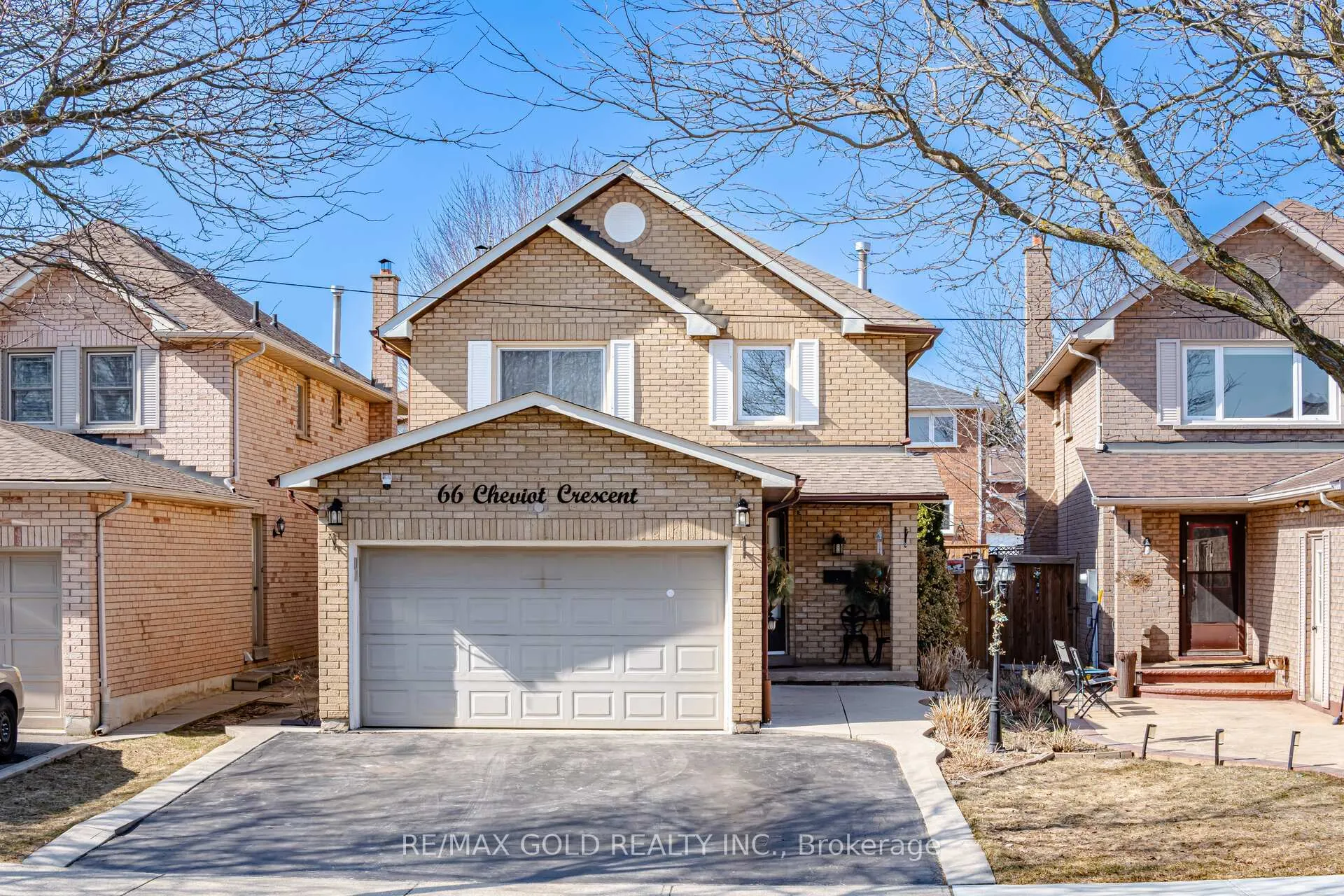 66 Cheviot Crescent, Brampton, ON L6Z 4G7