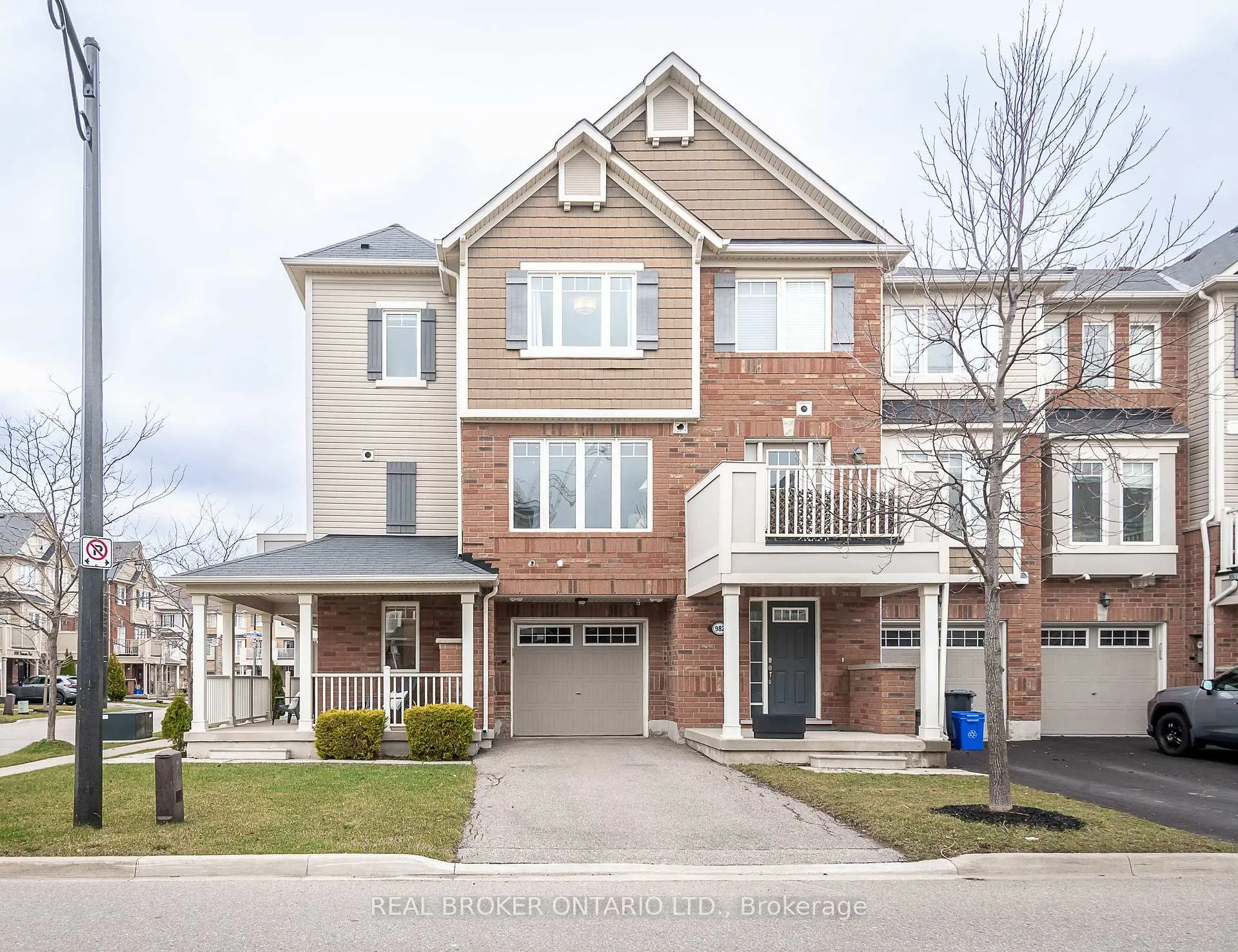 984 Nadalin Heights, Milton, ON L9T 8R1