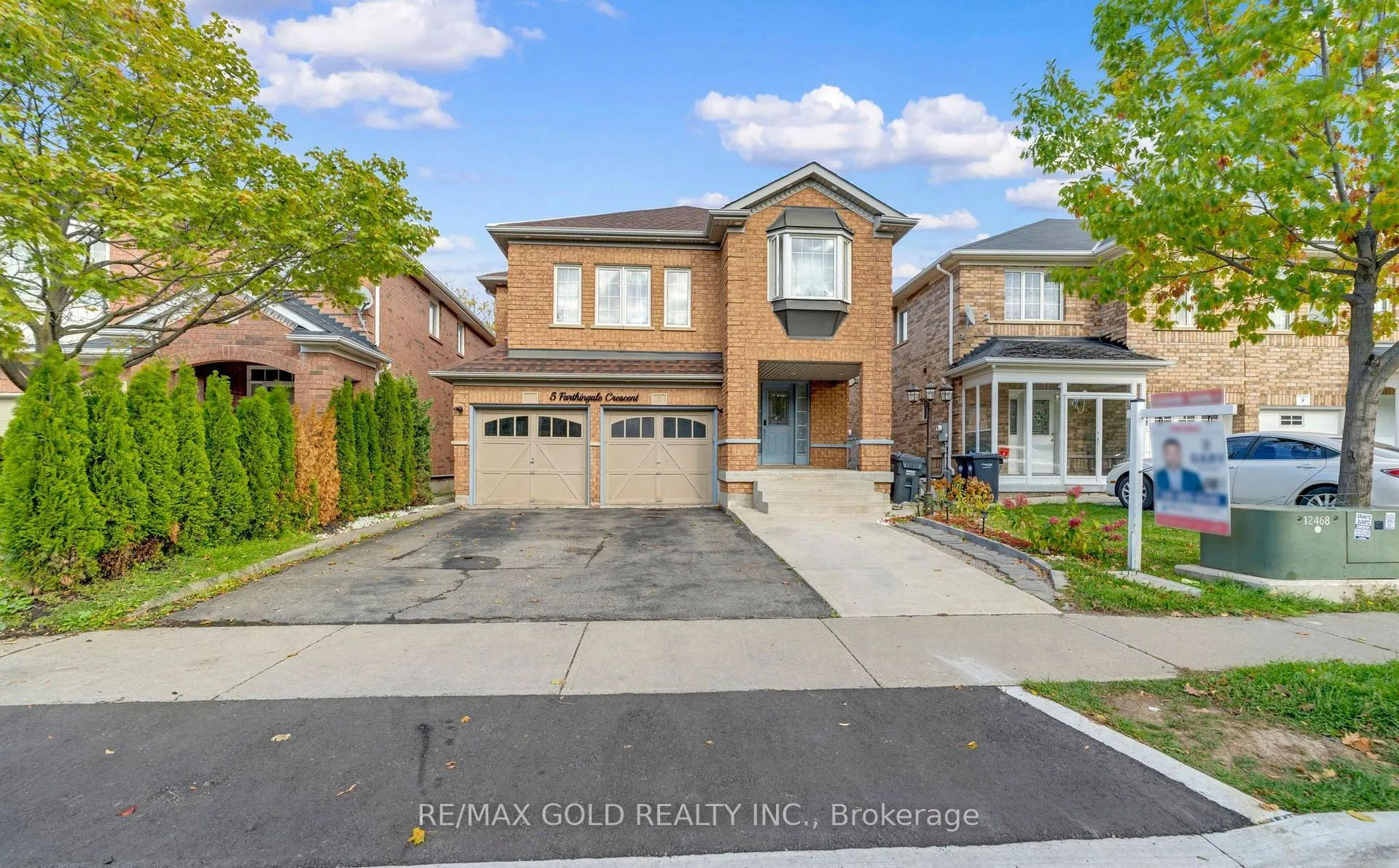 5 Farthingale Crescent, Brampton, ON L7A 1R3