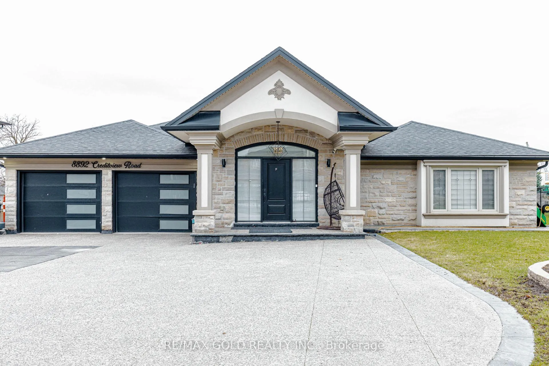 8892 Creditview Road, Brampton, ON L6Y 0G4