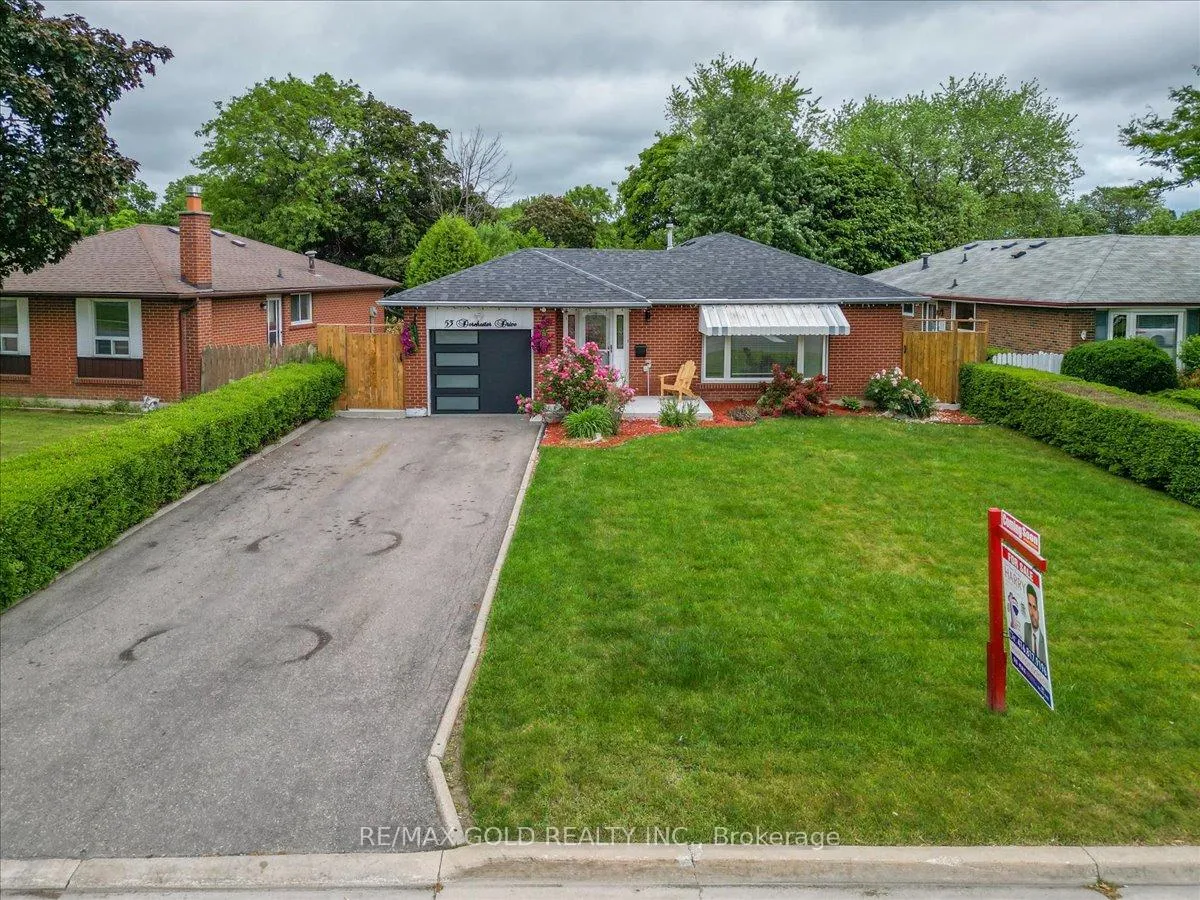 53 Dorchester Drive, Brampton, ON L6T 3E2