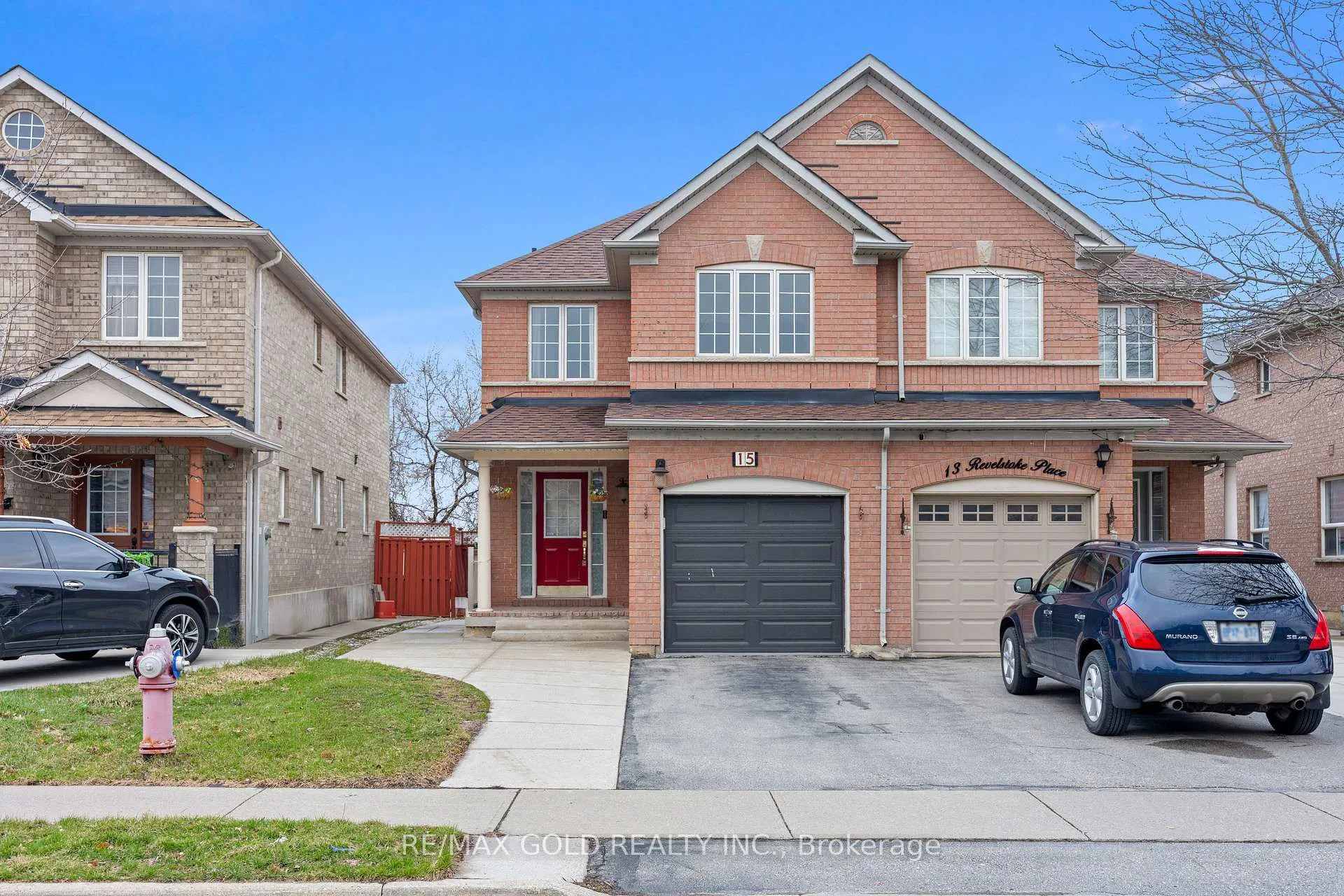 15 Revelstoke Place, Brampton, ON L6R 3G3
