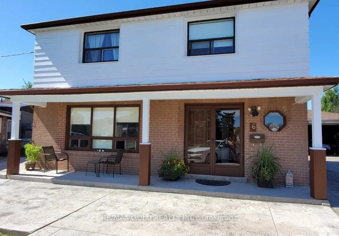 6 Monaco Court, Toronto W05, ON M3N 1R8