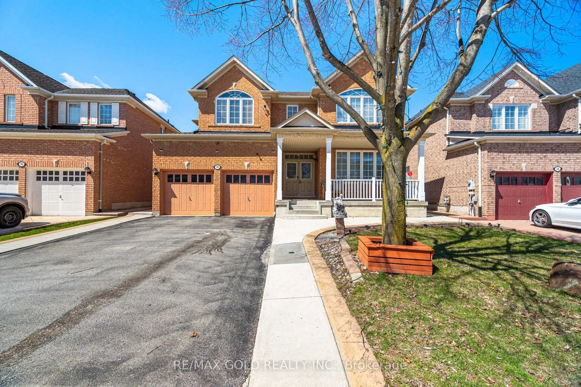 28 Latania Boulevard, Brampton, ON L6P 1S9