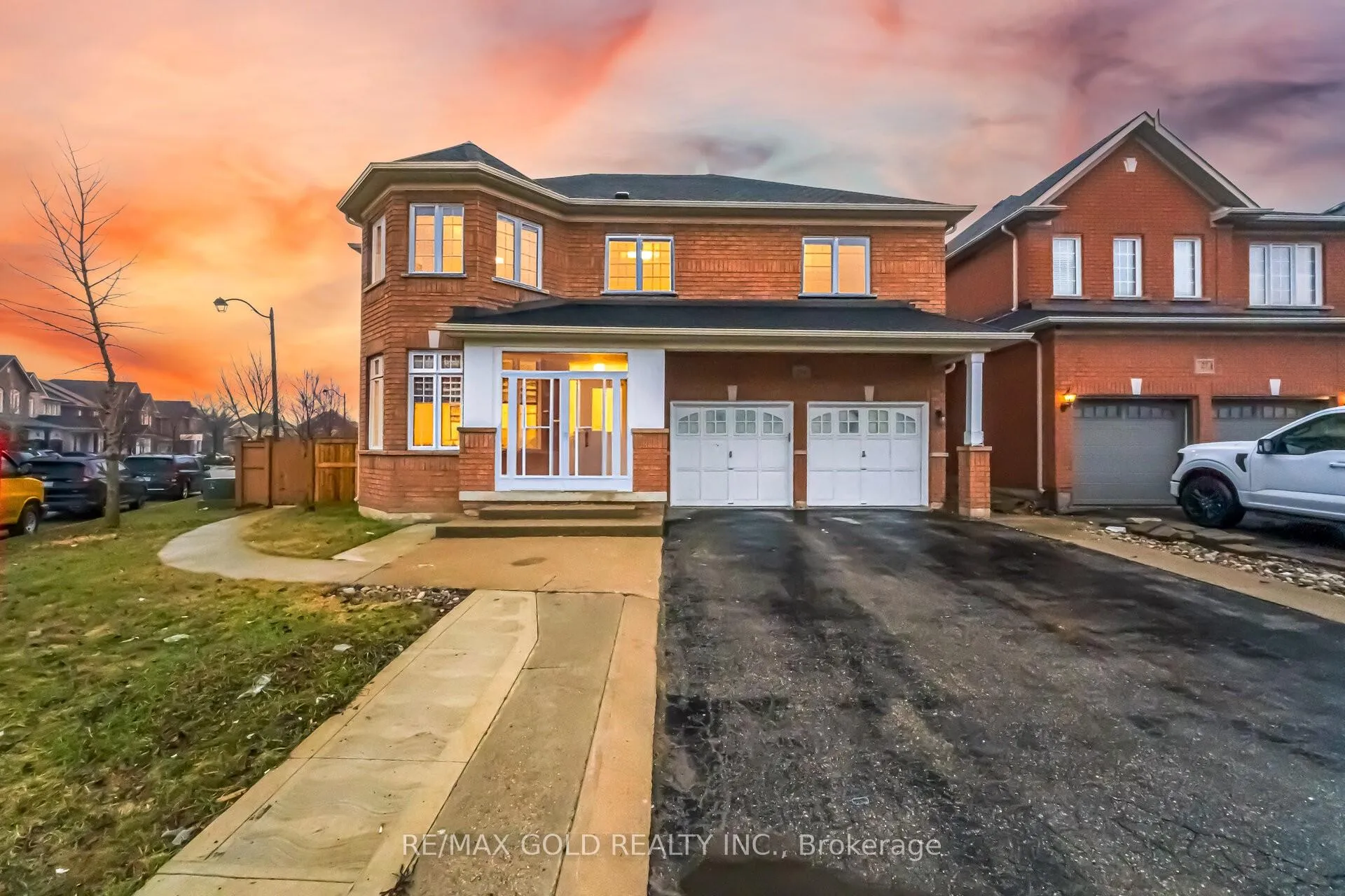 29 Laurentide Crescent, Brampton, ON L6P 1Y3