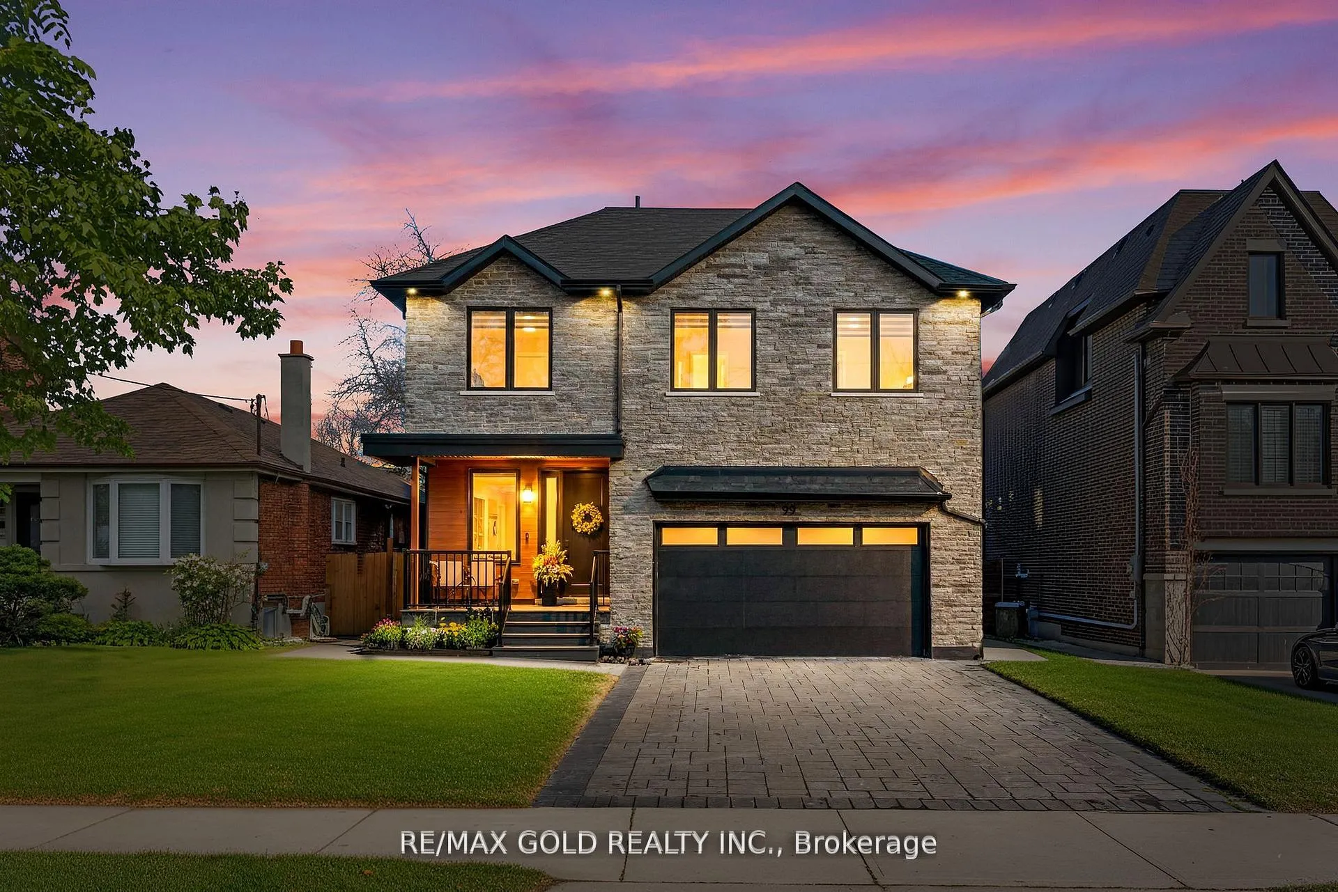 99 Twenty Seventh Street, Toronto W06, ON M8W 2X6