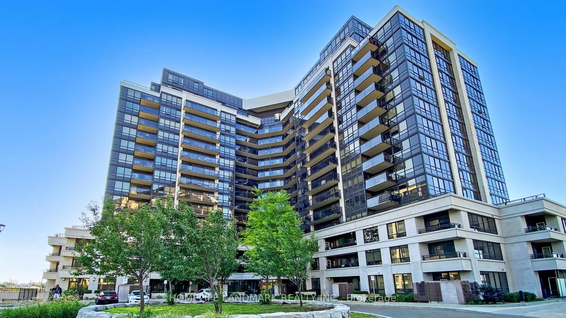 1060 Sheppard Avenue W Ph-11, Toronto W05, ON M3J 0G7