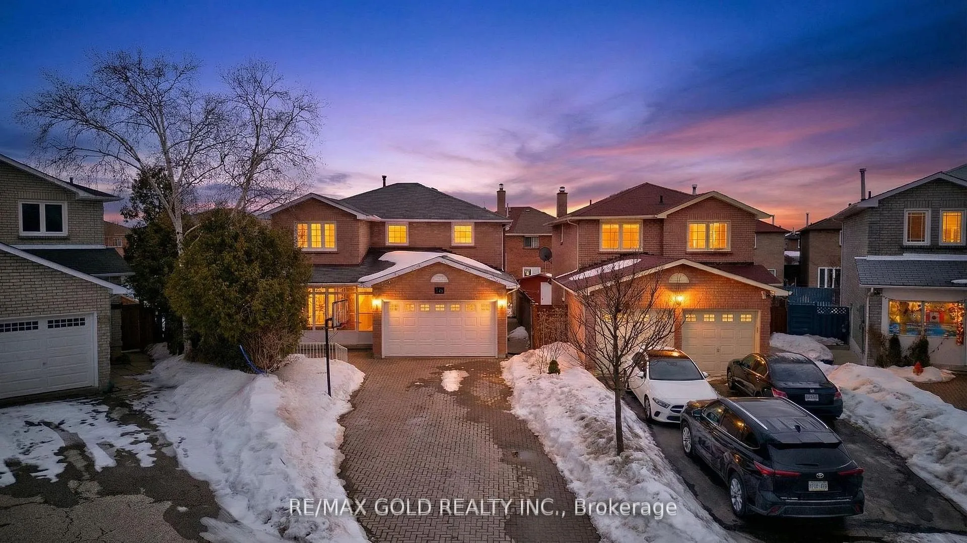 16 Rodwell Court, Brampton, ON L6Y 4G7