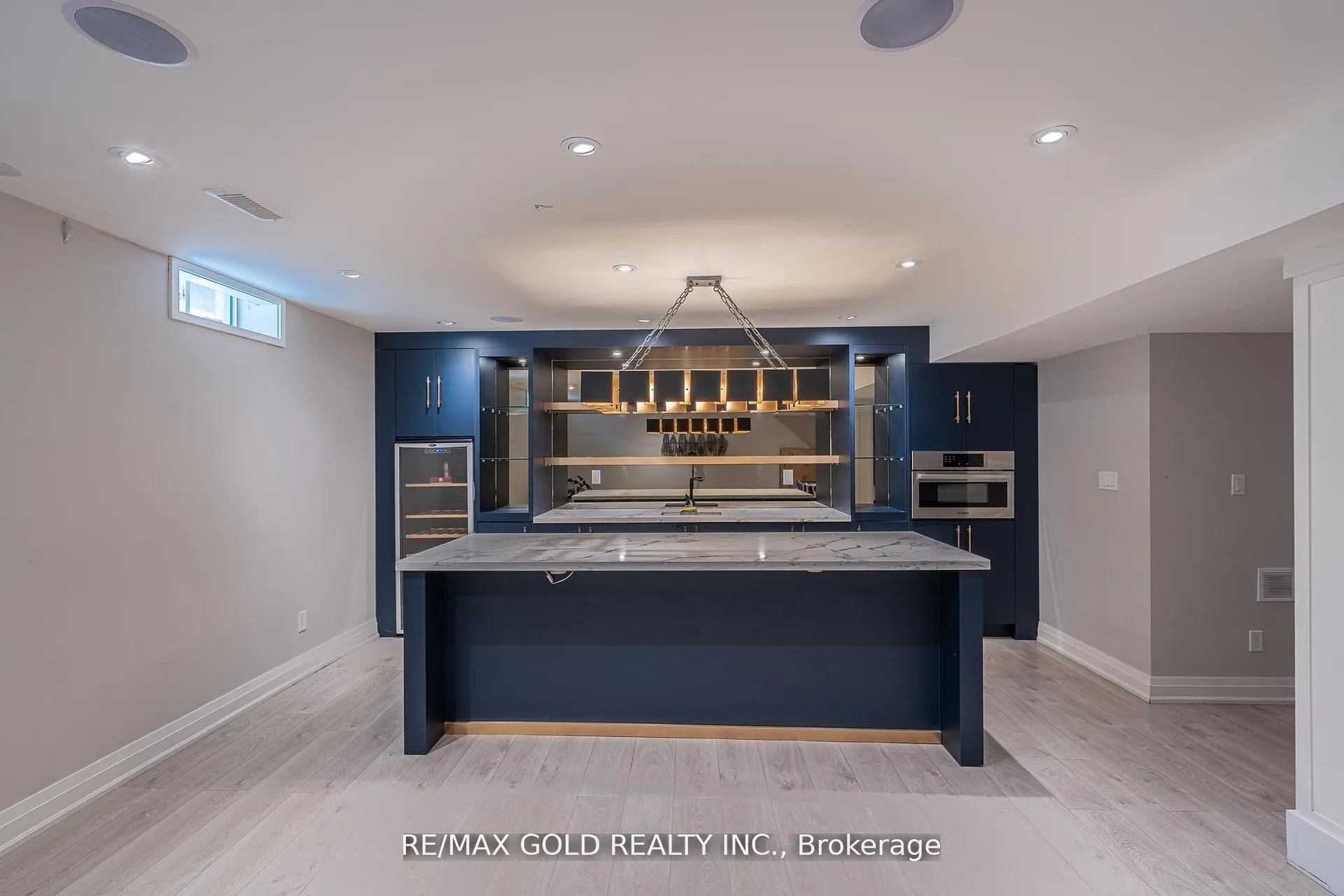 61 Yellowknife Road, Brampton, ON L6R 0B3