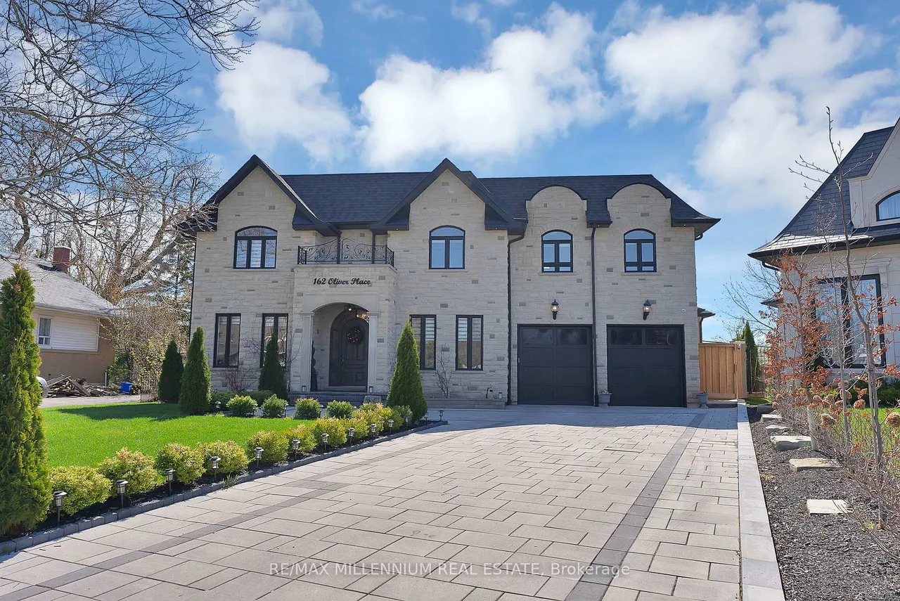 162 Oliver Place, Oakville, ON L6H 1K8