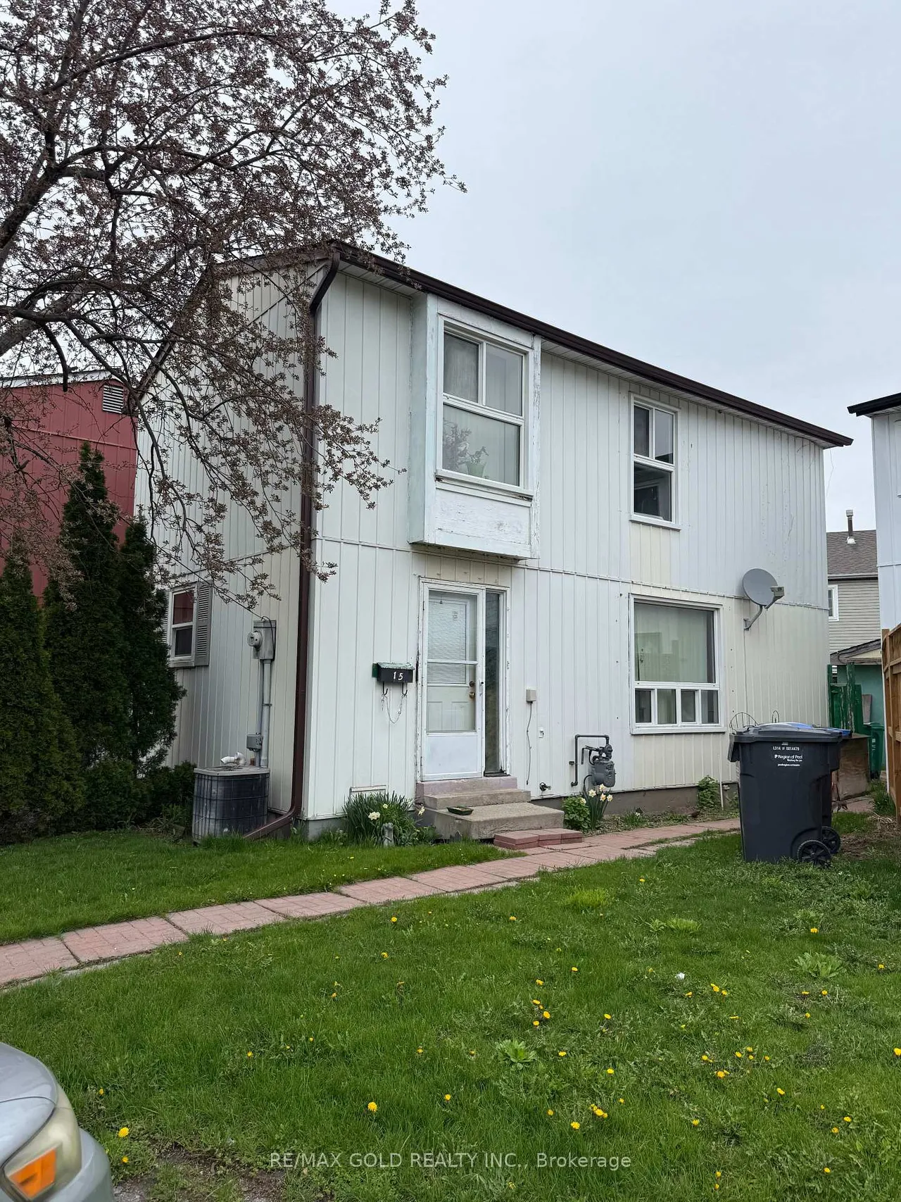 15 Huntingwood Crescent, Brampton, ON L6S 1C5