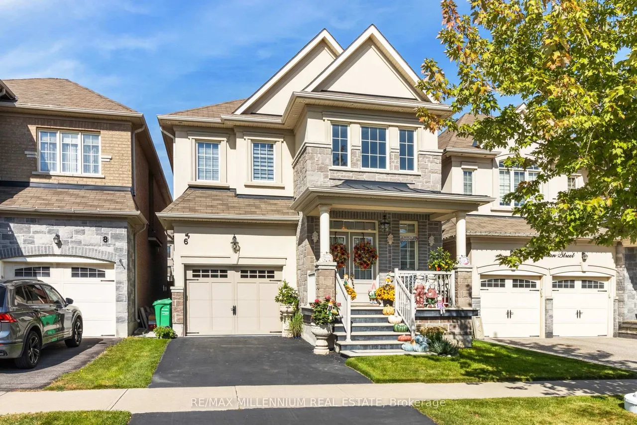 6 Trentonian Street, Brampton, ON L6R 3W2