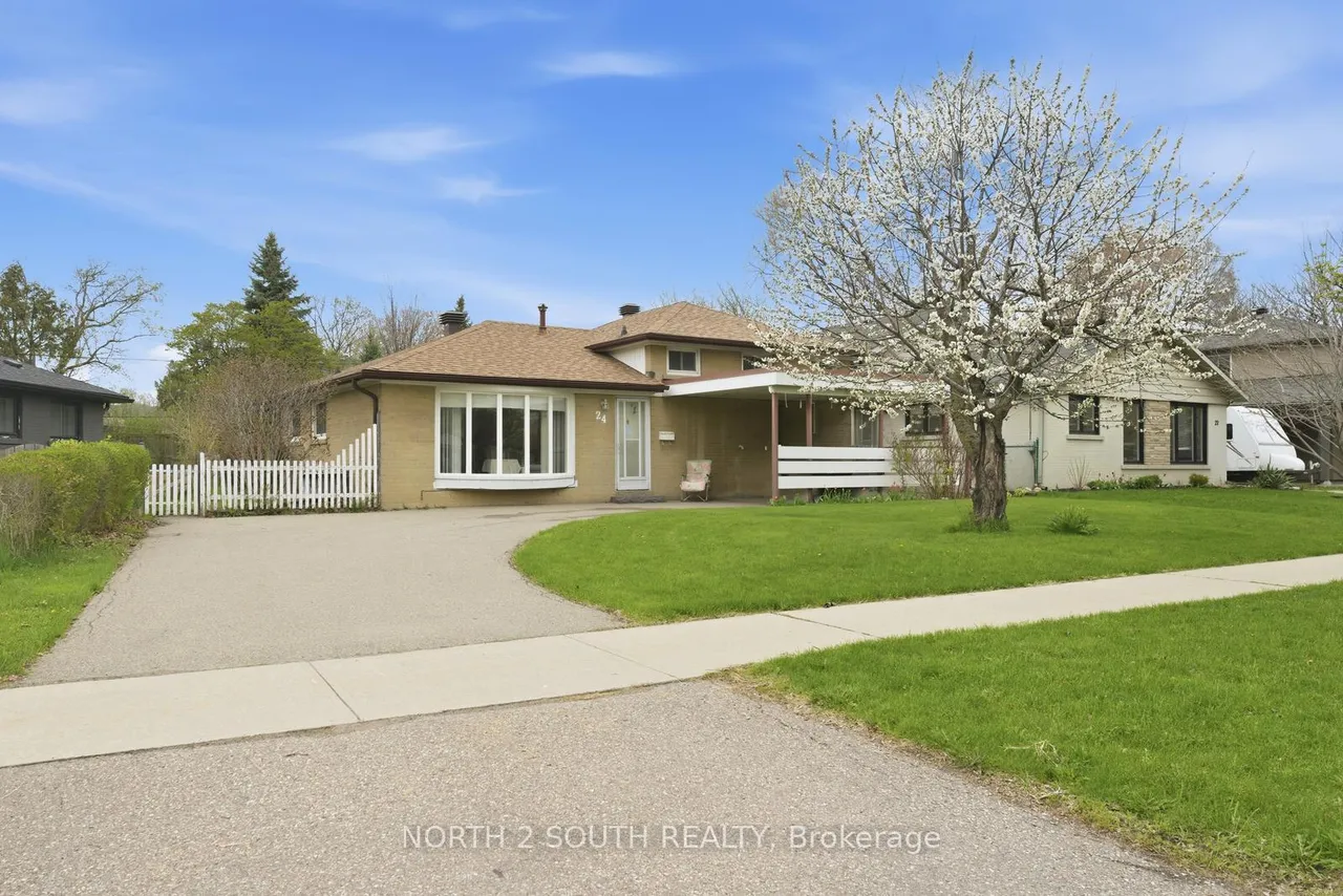 24 Vanderbrent Crescent, Toronto W09, ON M9R 3W8