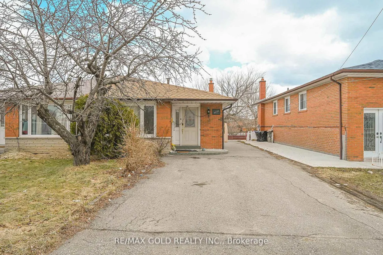 3200 Morning Star Drive, Mississauga, ON L4T 1X5