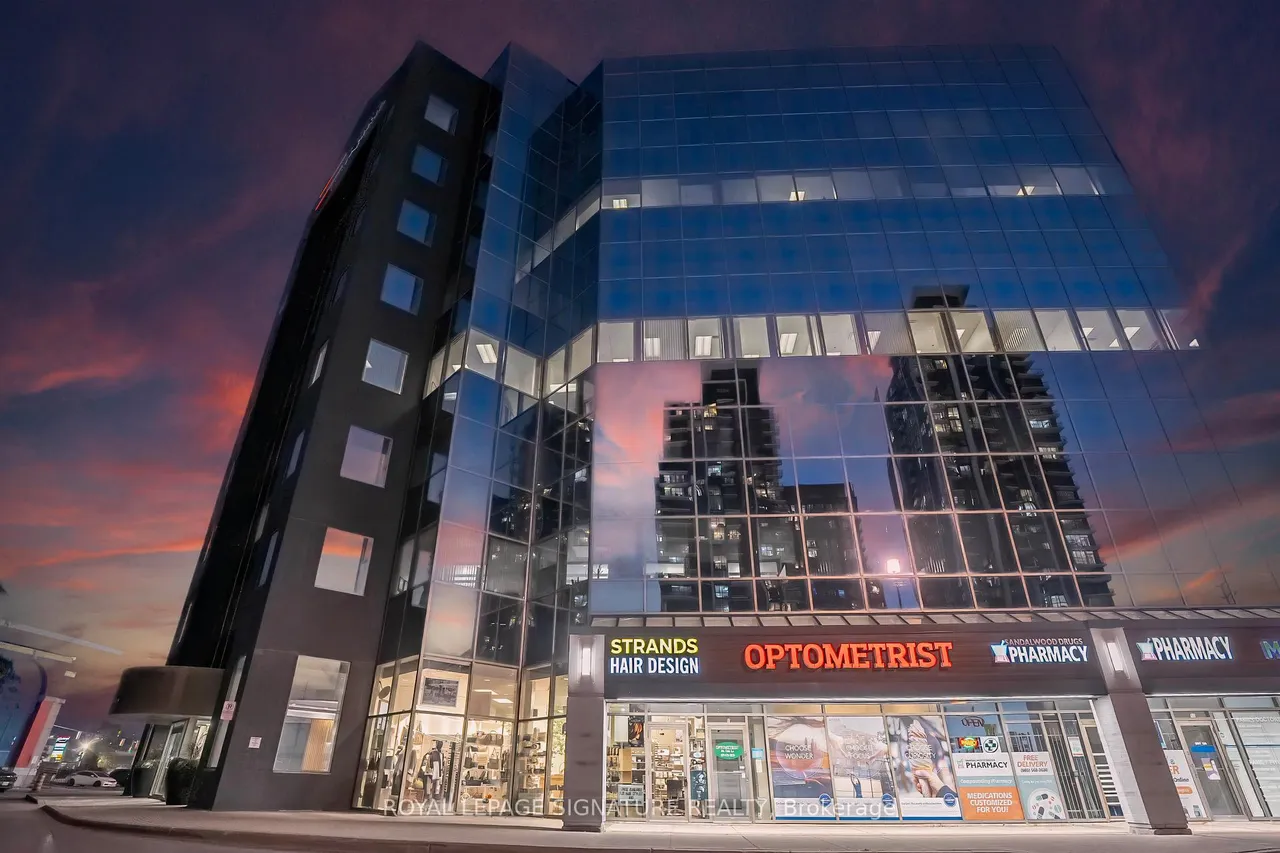 30 Eglinton Avenue W Unit 8, Mississauga, ON L5R 3E7