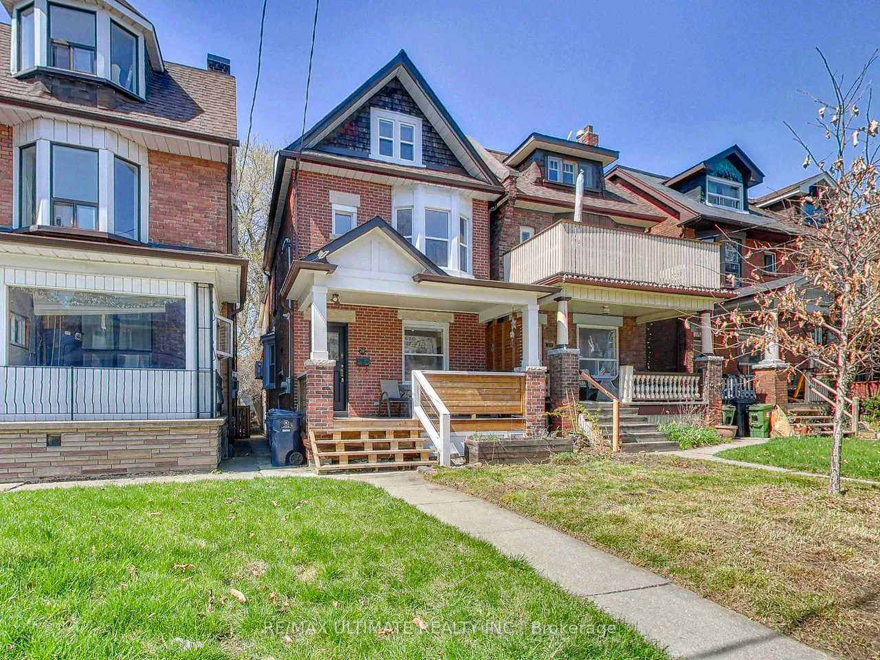 24 Pauline Avenue, Toronto W02, ON M6H 3M8