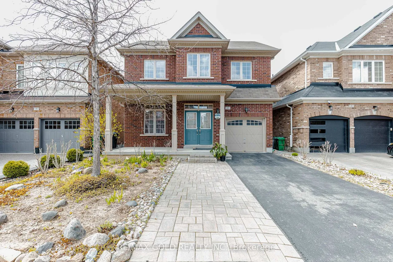 43 George Robinson Drive, Brampton, ON L6Y 2E3