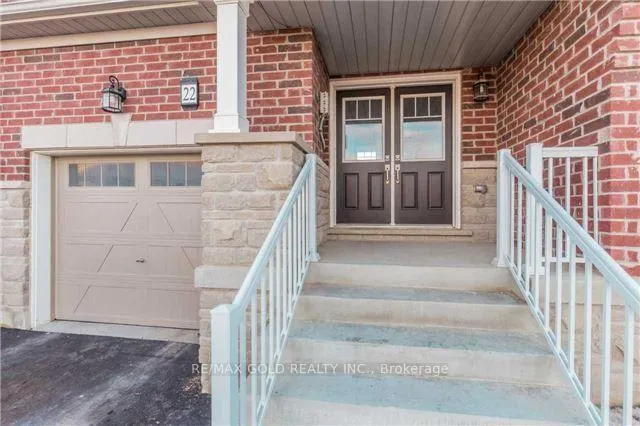 22 clinton Street, Brampton, ON L7A 4K8