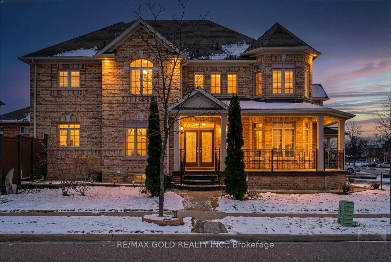 15 Vanwood Crescent, Brampton, ON L6P 2X4