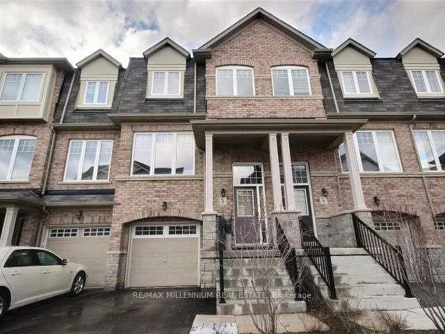 6 Magdalene Crescent, Brampton, ON L6Z 0B4