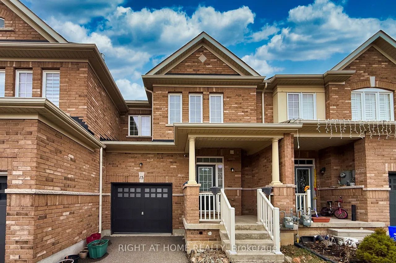 15 Munch Place, Milton, ON L9T 8K6