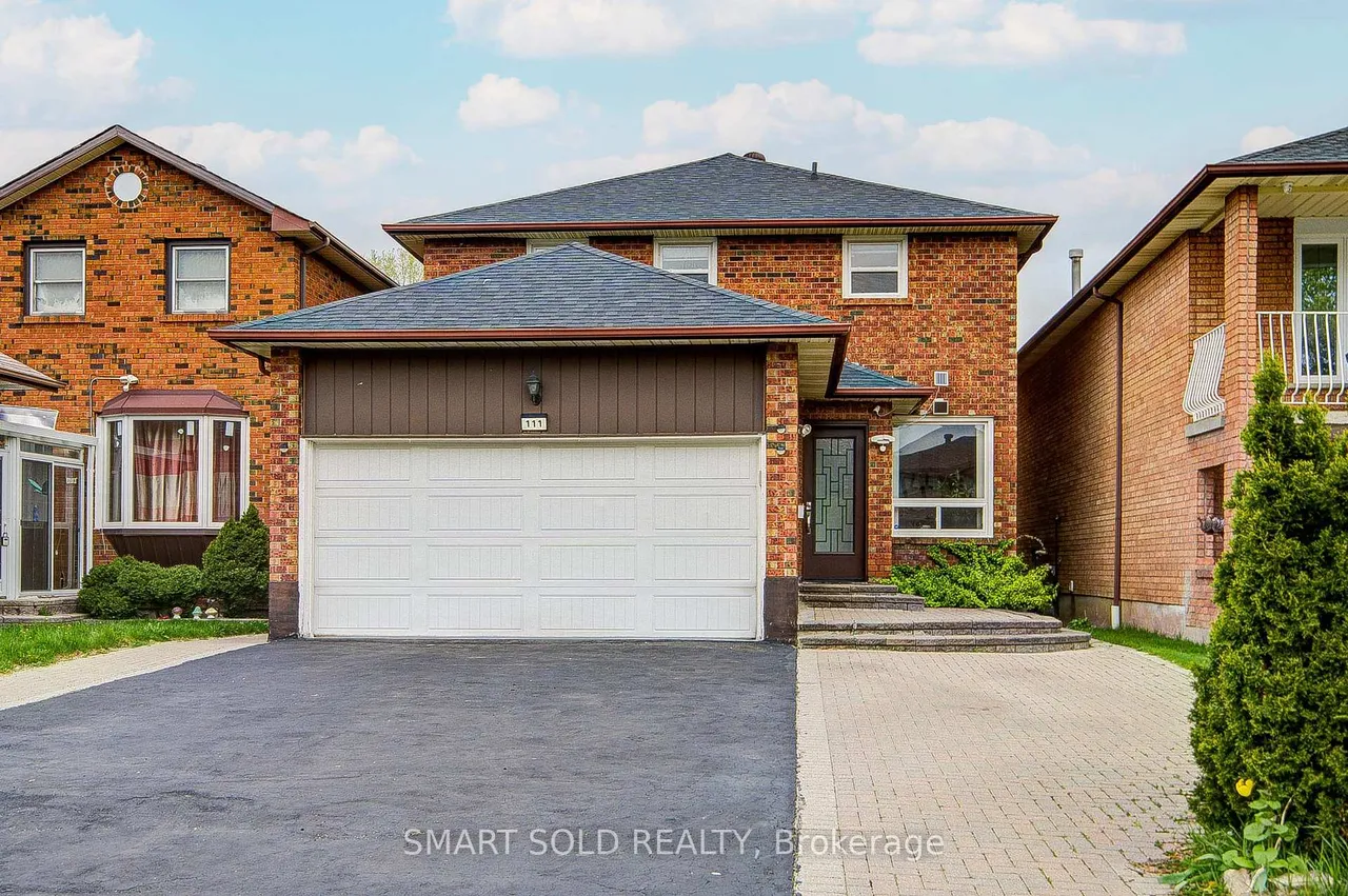 111 Whitchurch Mews, Mississauga, ON L5A 4B2