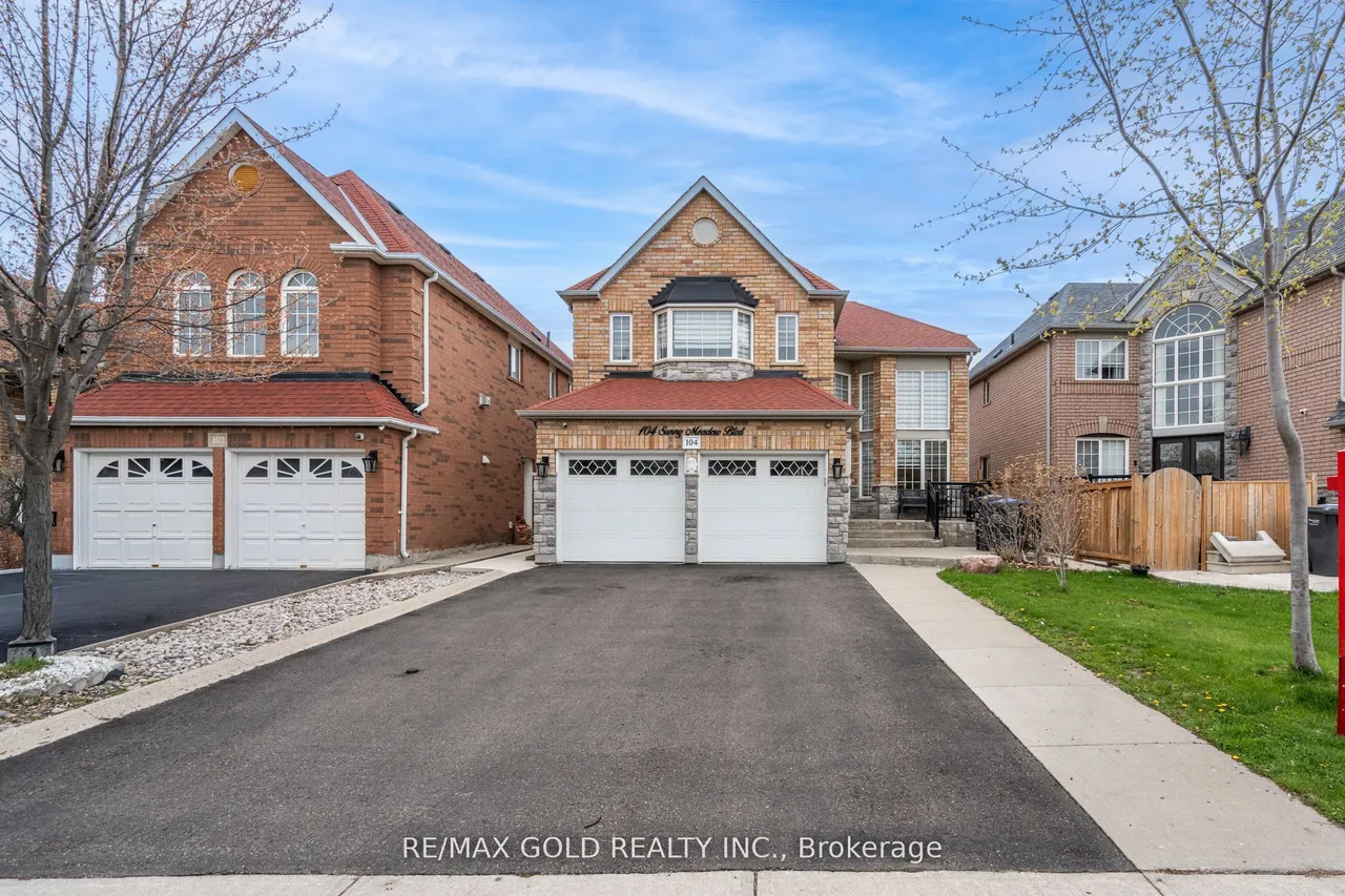 104 Sunny Meadow Boulevard, Brampton, ON L6R 2C5
