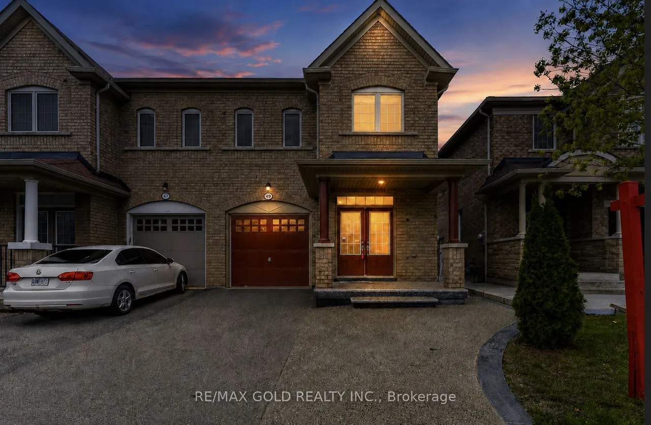 49 Pentonville Road, Brampton, ON L6R 3R7