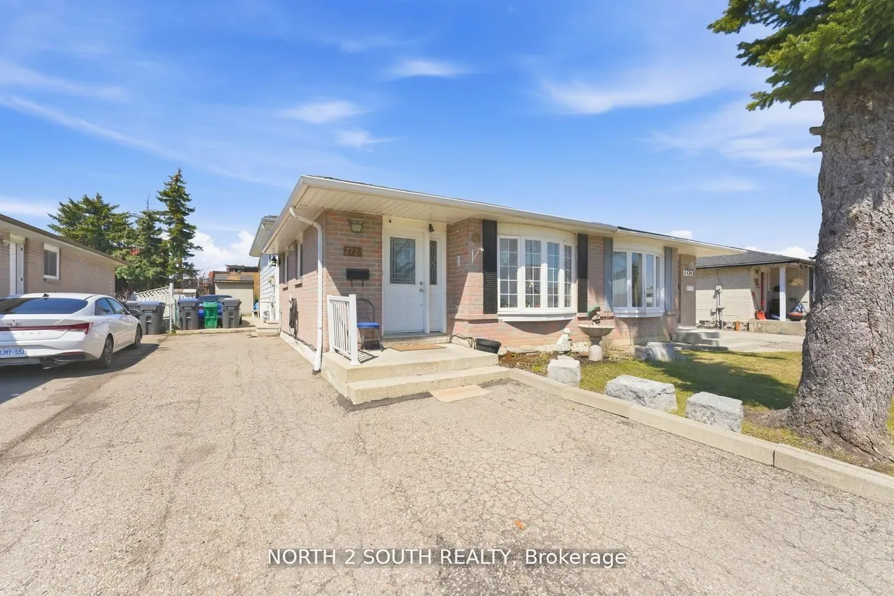 7739 Priory Crescent, Mississauga, ON L4T 3H6