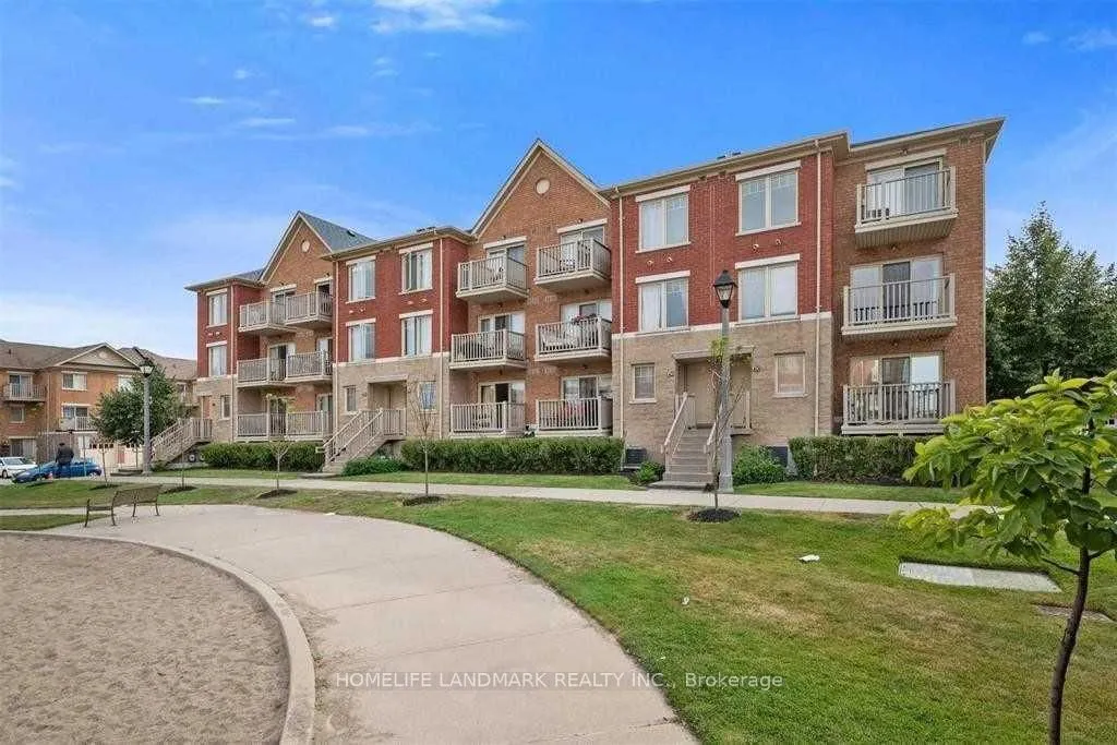 5050 Intrepid Drive 47, Mississauga, ON L5M 0E8
