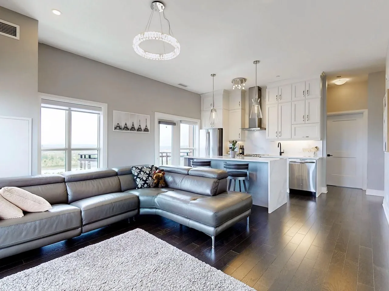 102 Grovewood Common N/A 622, Oakville, ON L6H 0X2