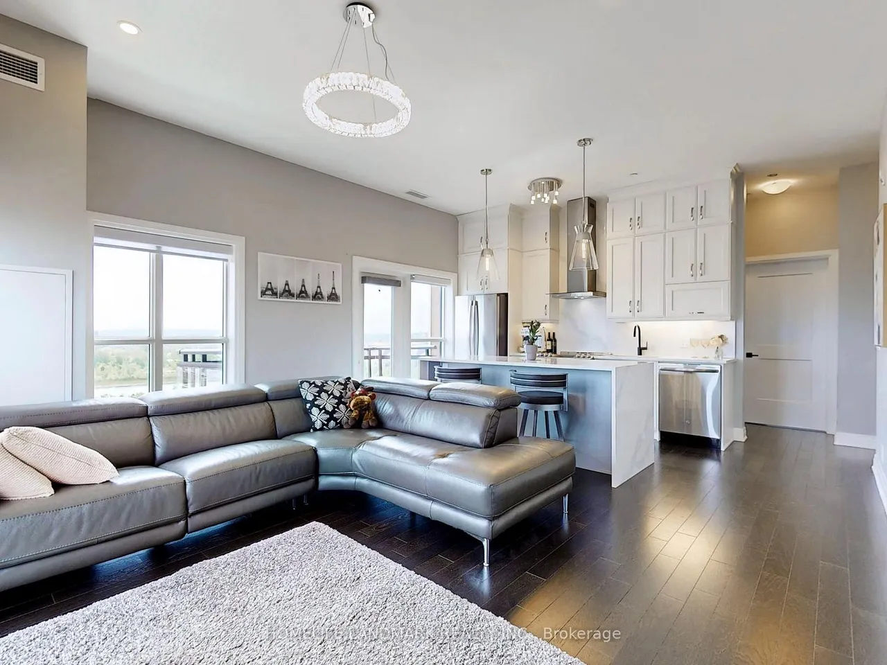 102 Grovewood Common N/A 622, Oakville, ON L6H 0X2