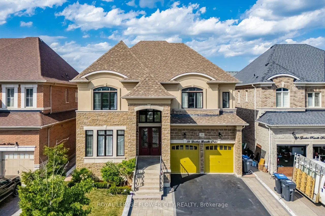 35 Gordon Drive, Brampton, ON L6P 4G8