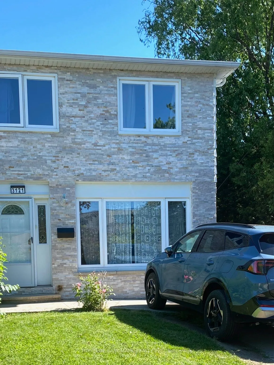 3121 Jessica Court Lower, Mississauga, ON L5C 1X7