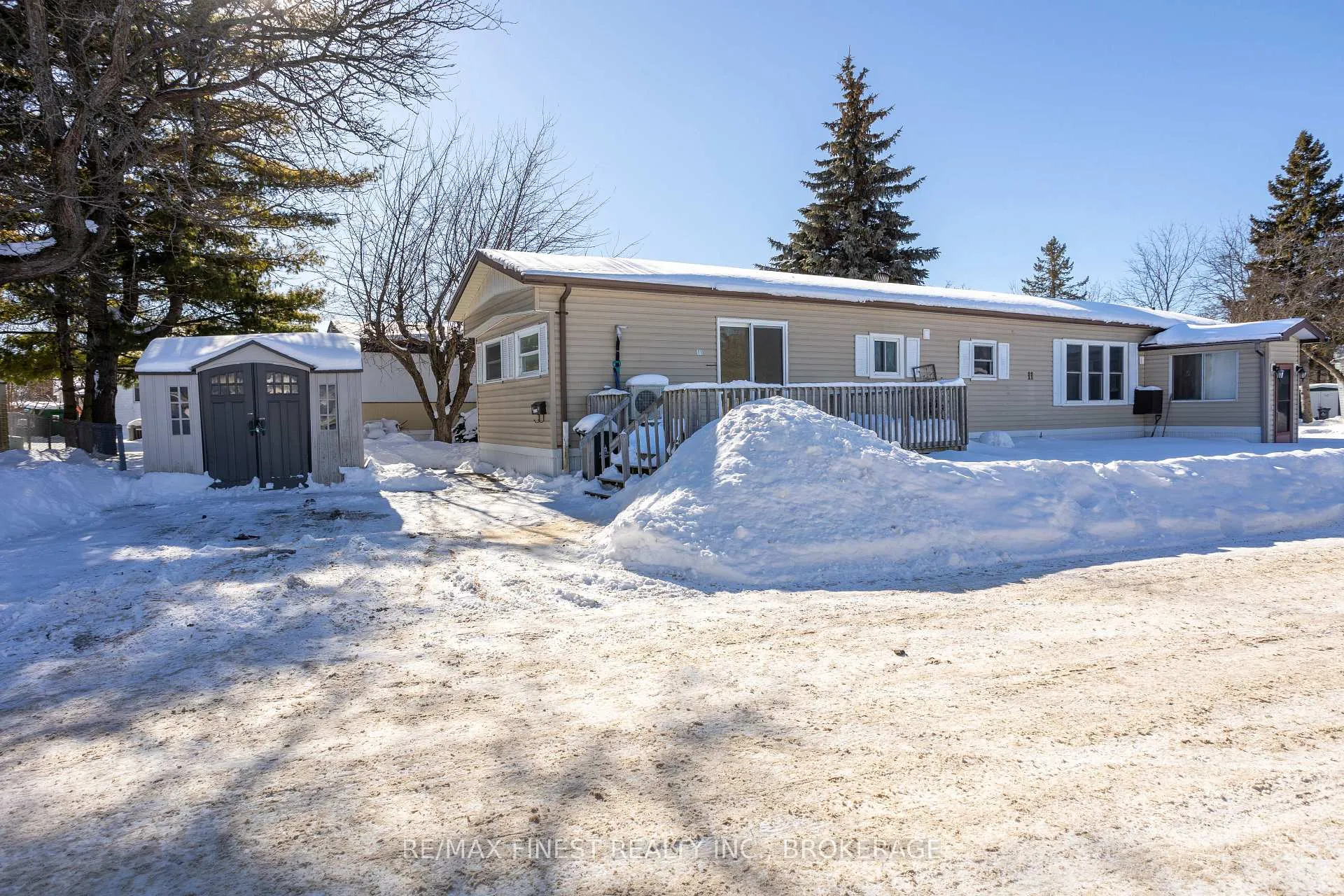 11 Powley Garden Drive, Kingston, ON K7K 6A1