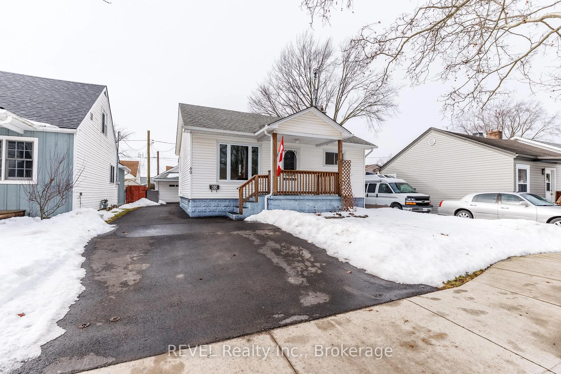 60 Nelles Road, Welland, ON L3B 2P2