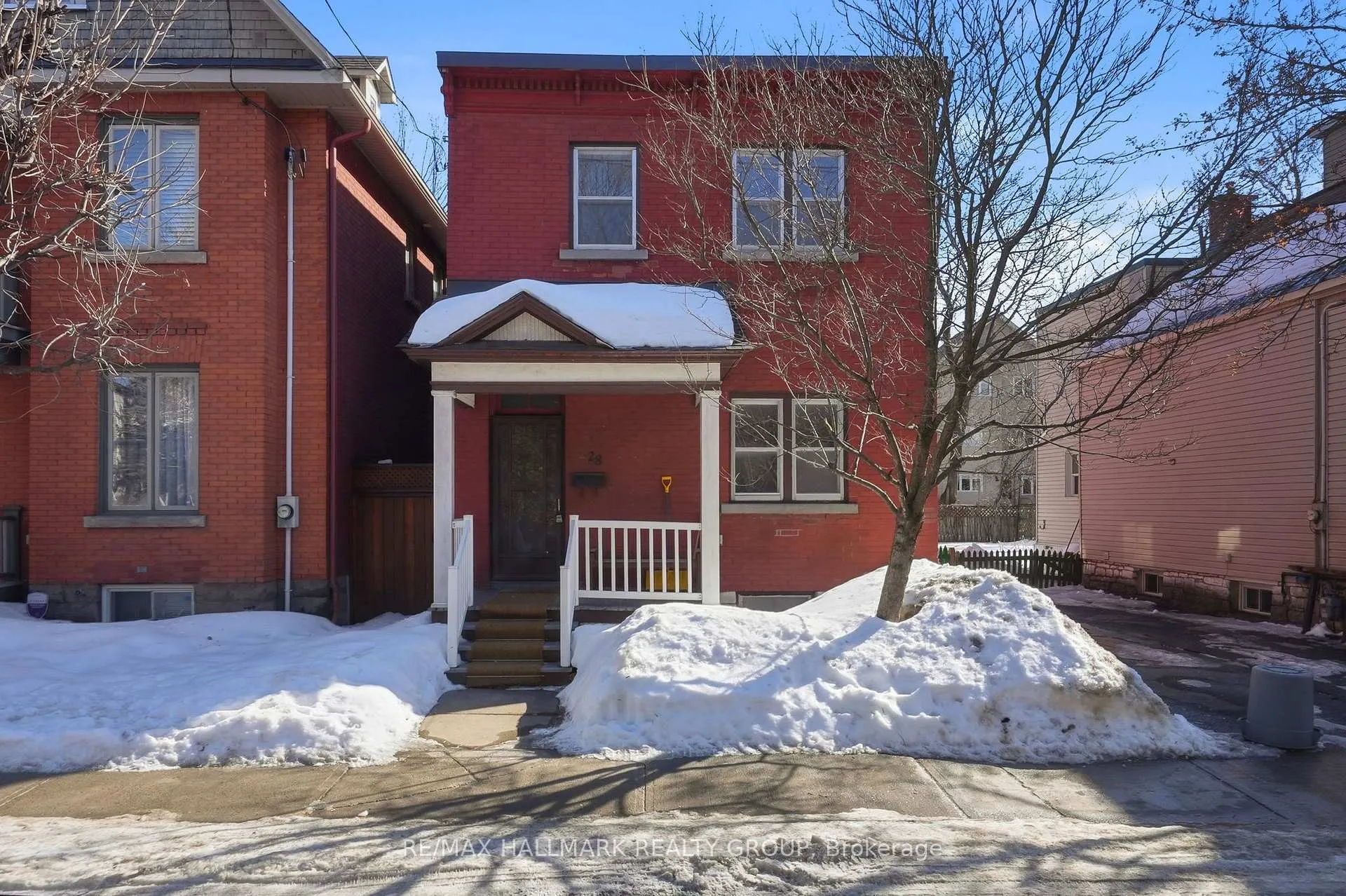 28 Lewis Street, Ottawa Centre, ON K2P 0S3