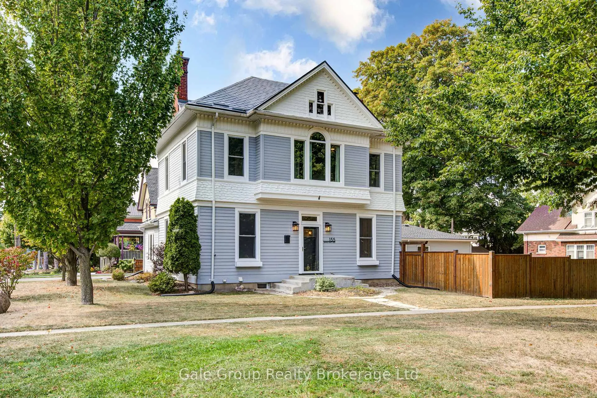 155 Vansittart Avenue, Woodstock, ON N4S 6E7